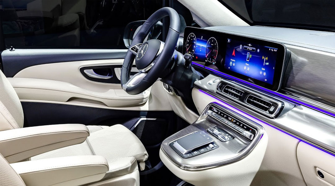 Mercedes-Benz-V300--1-interior-2024